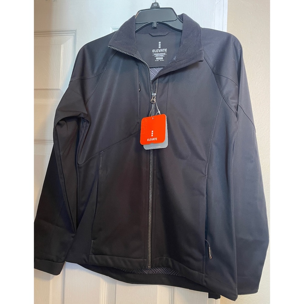 ELEVATE Fitness Softshell Jacket 🖤